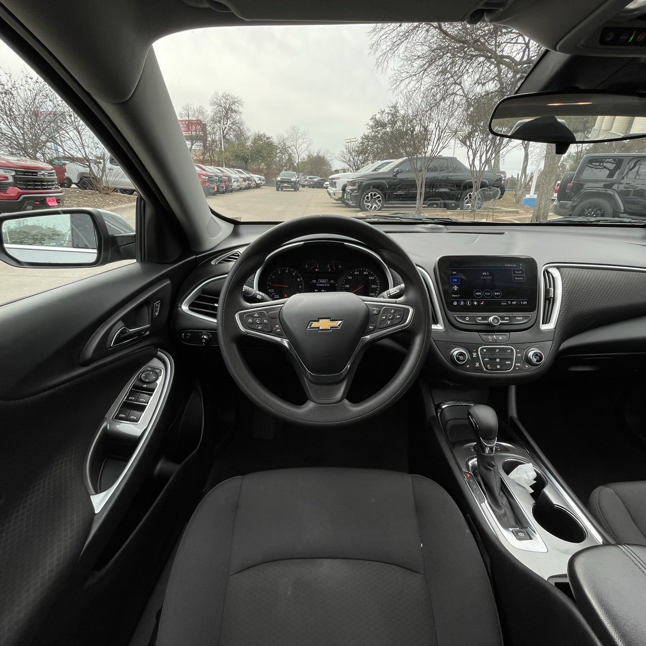 Used 2024 Chevrolet Malibu LT image 12