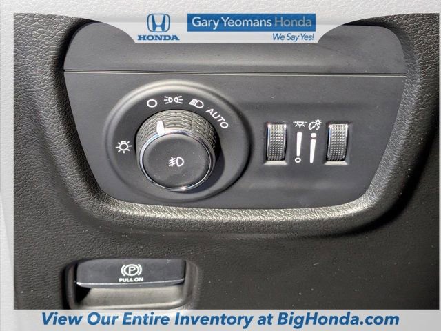Used 2023 Jeep Grand Cherokee Overland w/ Luxury Tech Group IV image 28