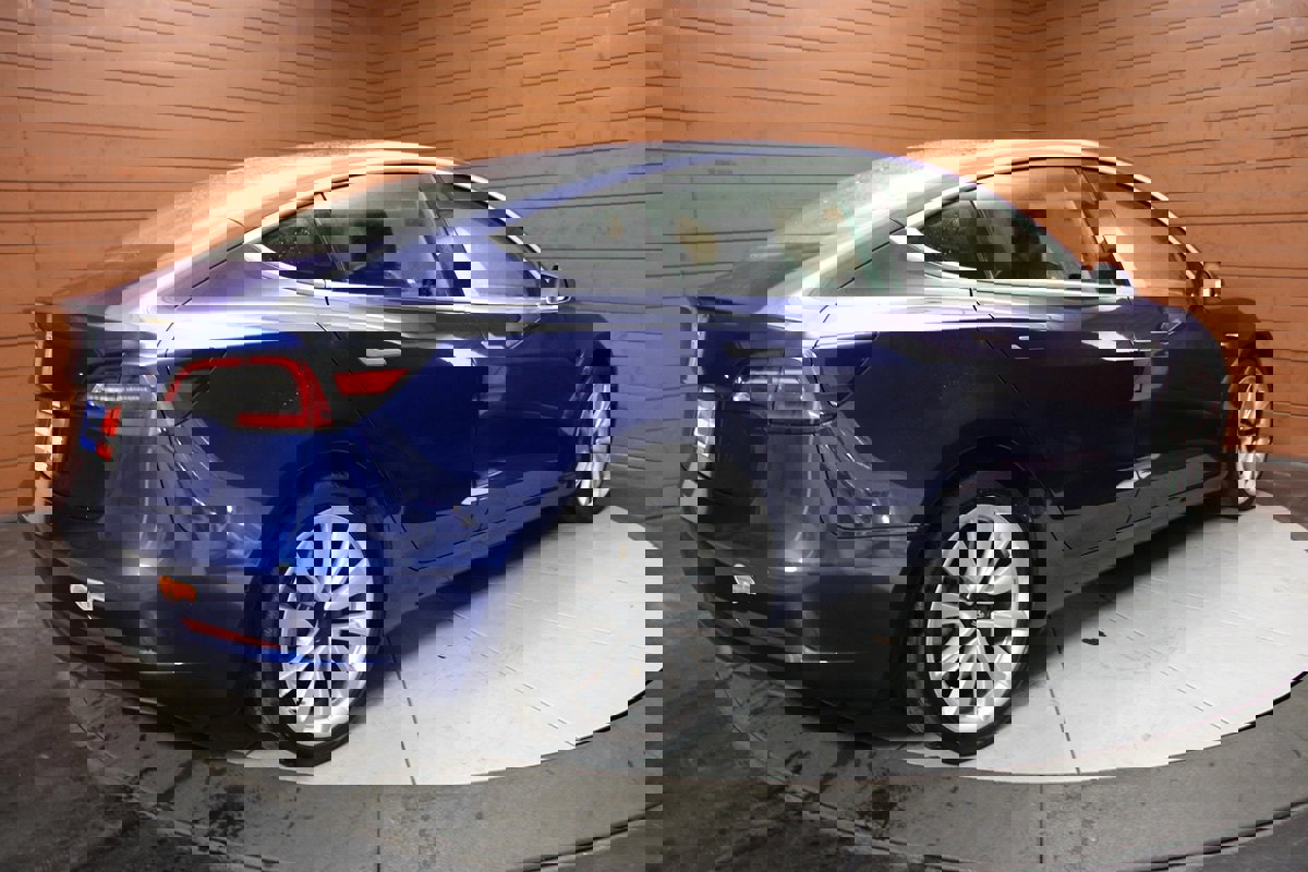 Used 2020 Tesla Model 3 Long Range image 7