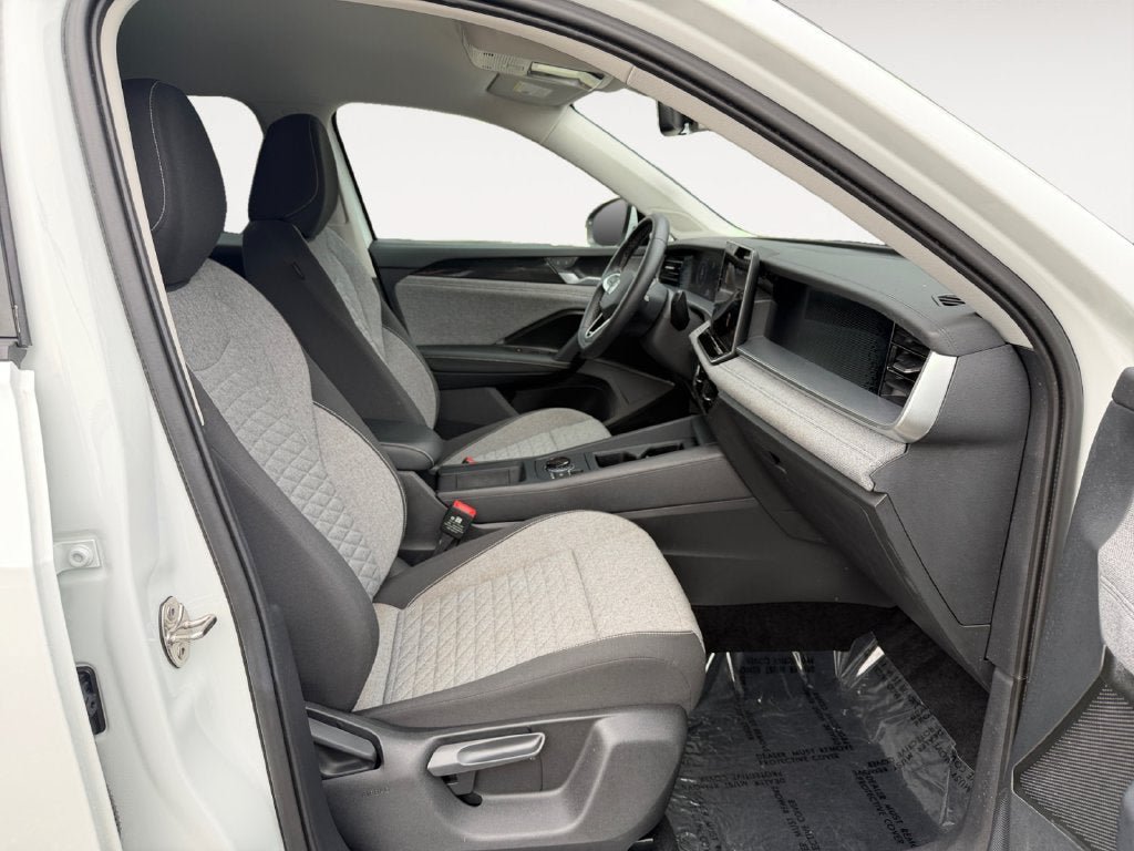 Used 2025 Volkswagen Tiguan S FWD image 24