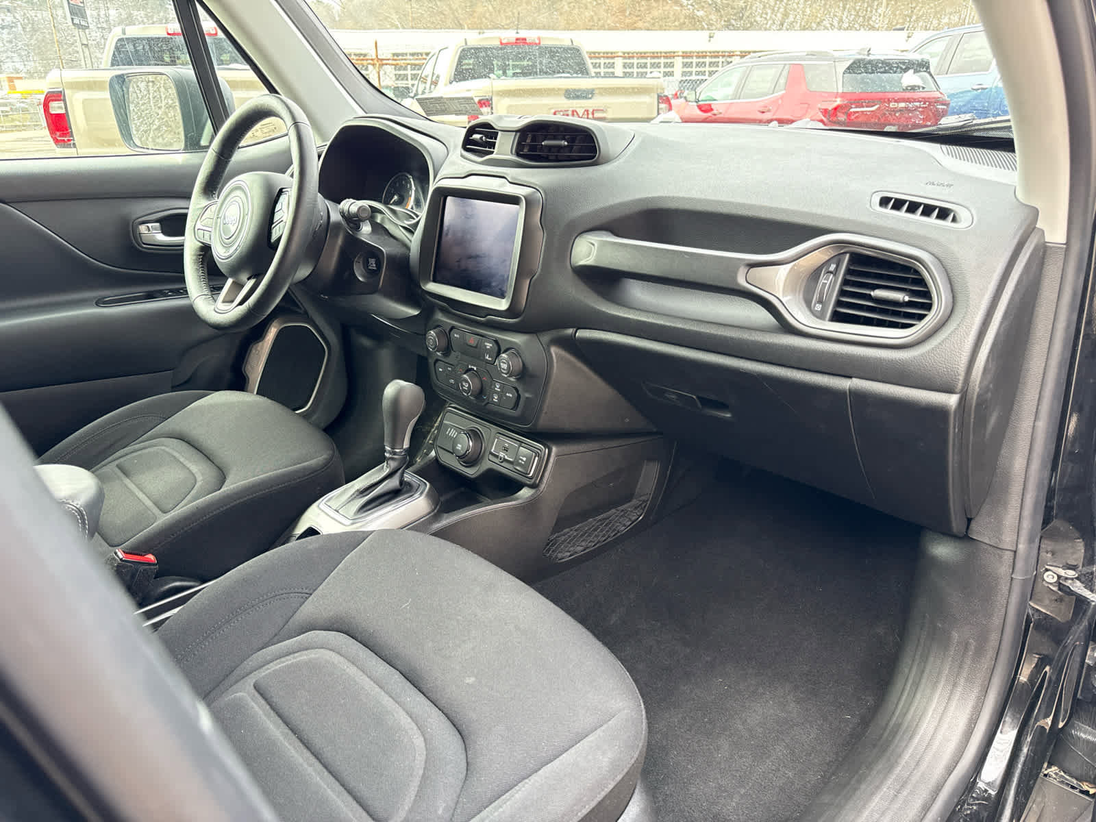 Used 2022 Jeep Renegade Latitude w/ Convenience Group image 21