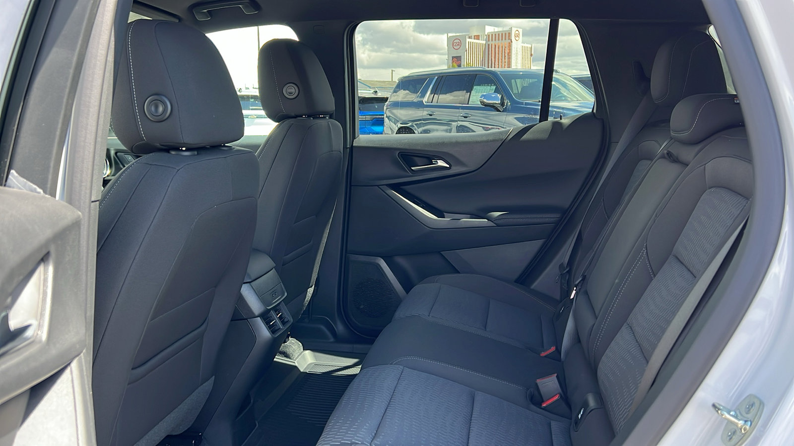 New 2026 Chevrolet Equinox LT FWD image 14
