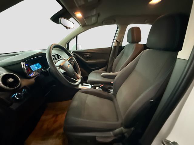 Used 2015 Chevrolet Trax LS AWD/4WD image 20