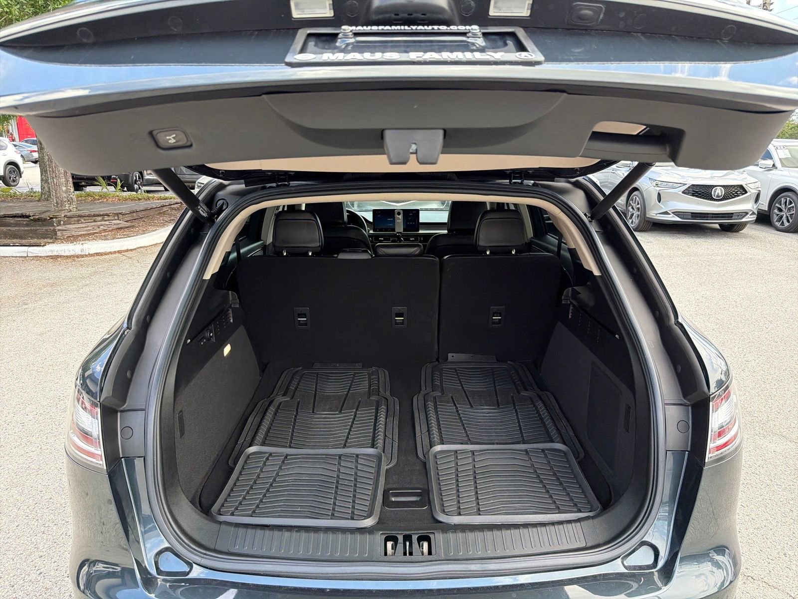 Used 2022 Lincoln Nautilus FWD image 26