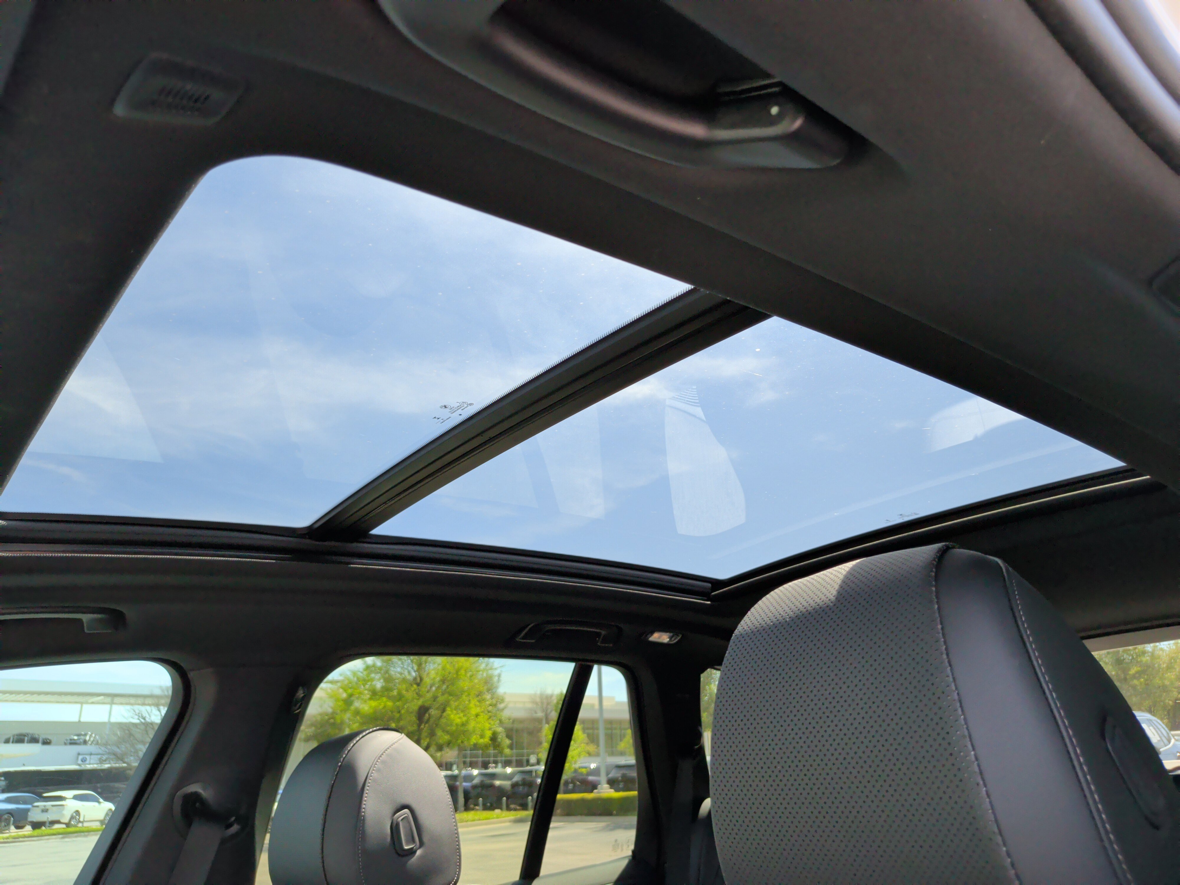 Certified 2026 BMW X5 xDrive40i w/ M Sport Package image 32