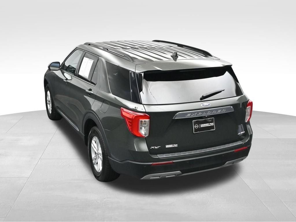Used 2024 Ford Explorer XLT w/ Equipment Group 202A AWD/4WD image 33