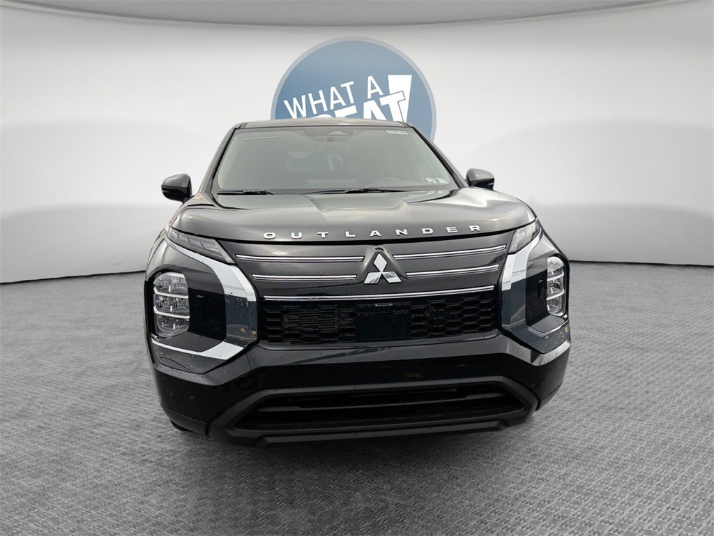 New 2026 Mitsubishi Outlander ES image 9