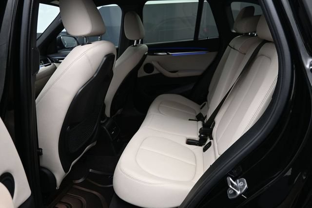 Used 2022 BMW X1 sDrive28i w/ Premium Package FWD image 9