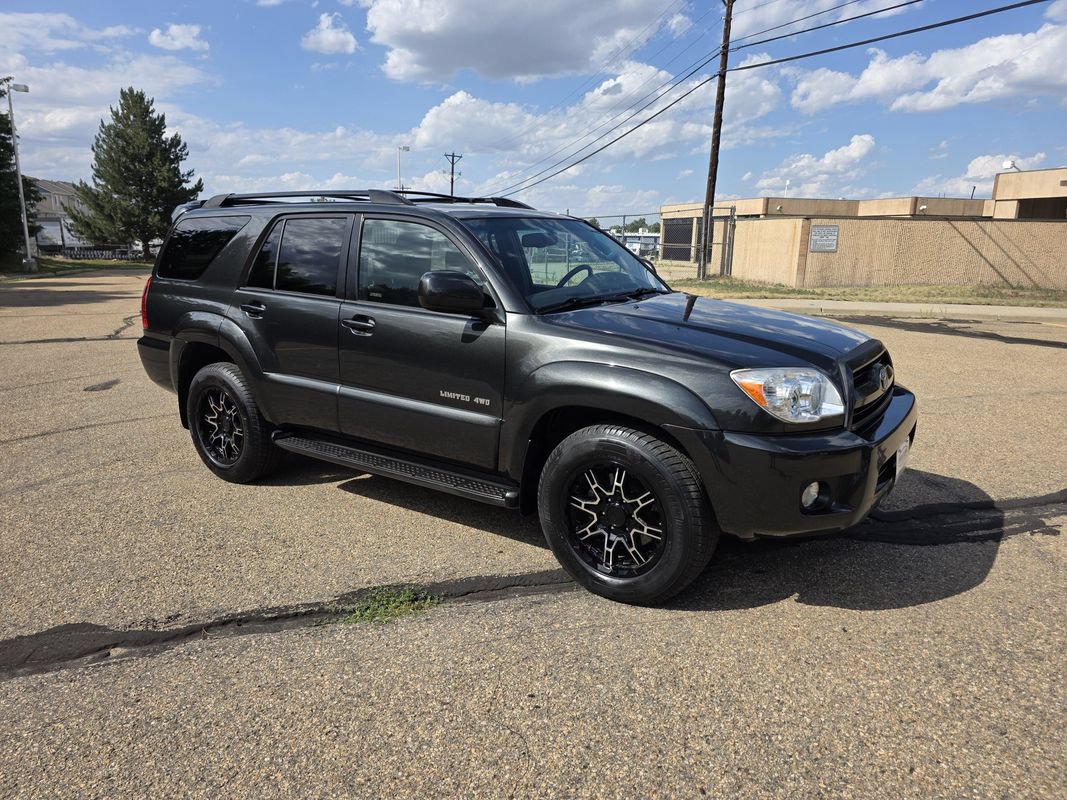 Used 2007 Toyota 4Runner Limited AWD/4WD image 9