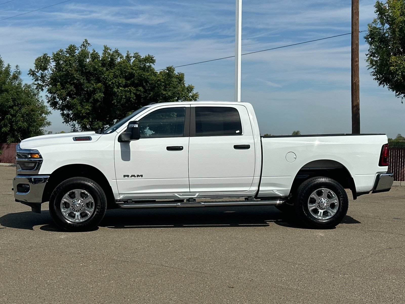 Used 2025 RAM 2500 Big Horn AWD/4WD image 7
