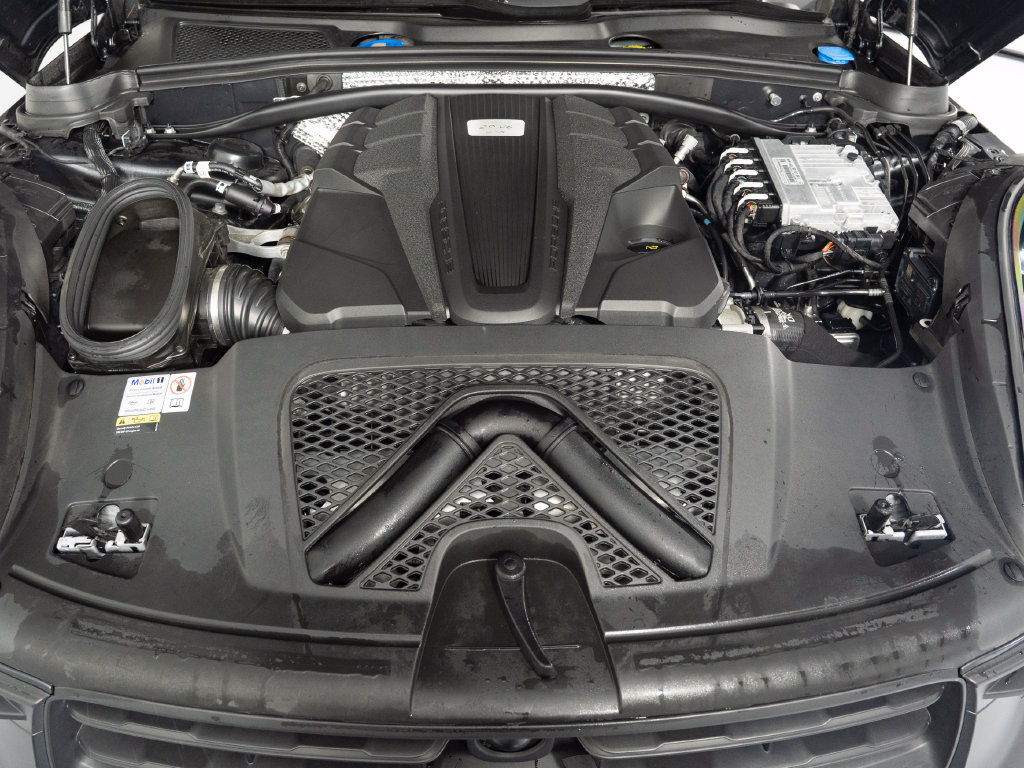 Certified 2023 Porsche Macan GTS AWD/4WD image 50