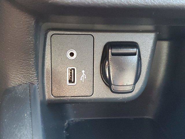 Used 2020 Nissan Versa SR w/ Convenience Package FWD image 26