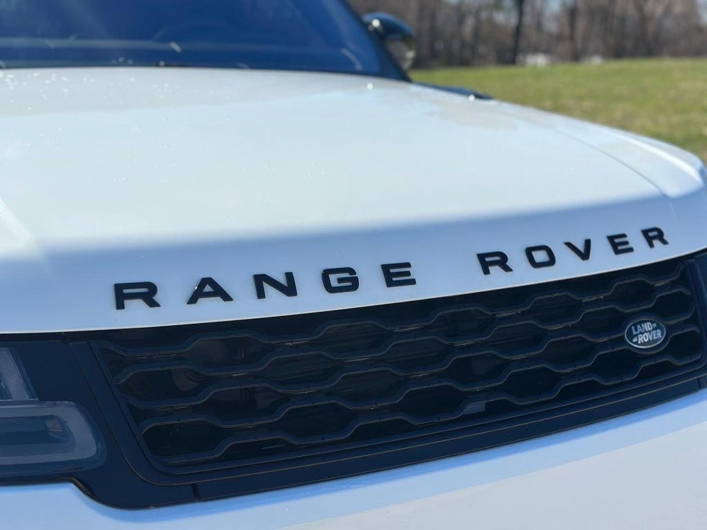 Used 2022 Land Rover Range Rover Sport HST image 11