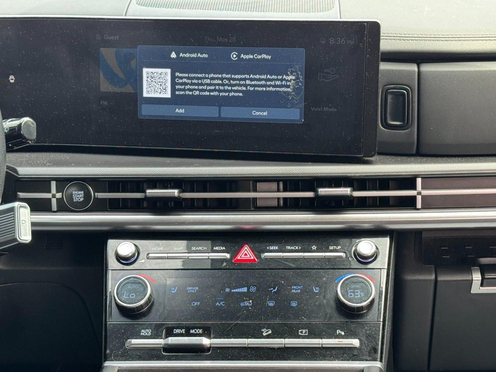 Used 2025 Hyundai Santa Fe SEL FWD image 15