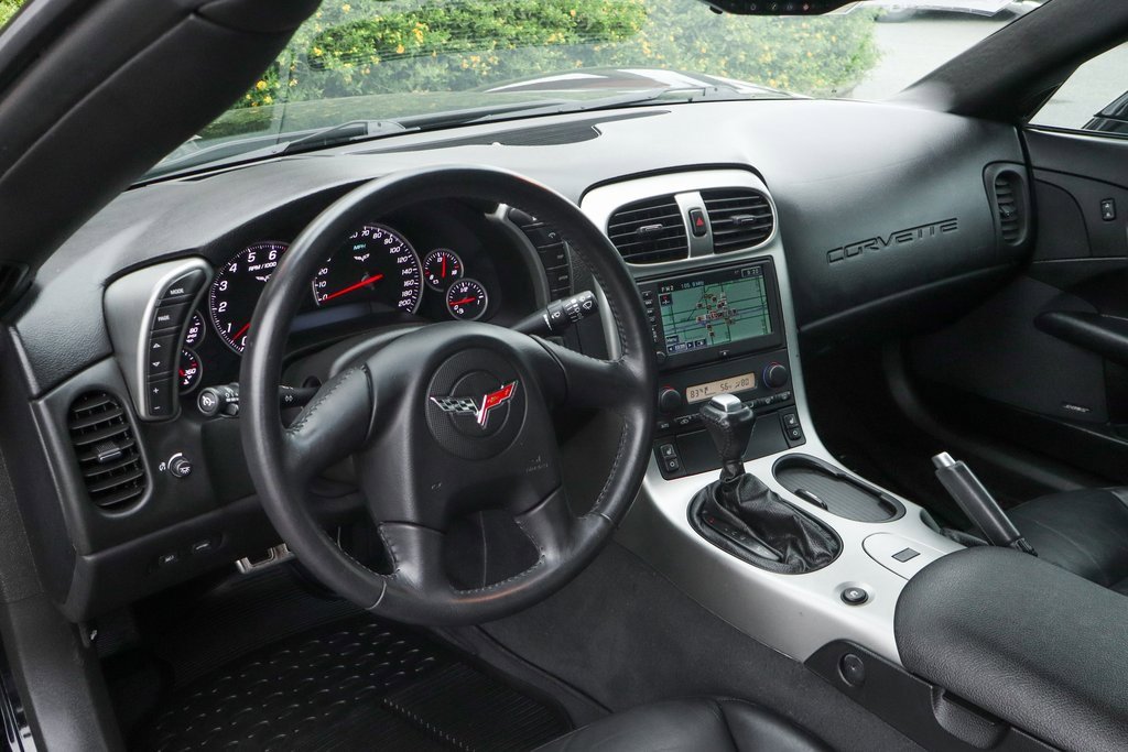 Used 2005 Chevrolet Corvette Coupe w/ Preferred Equipment Group image 23