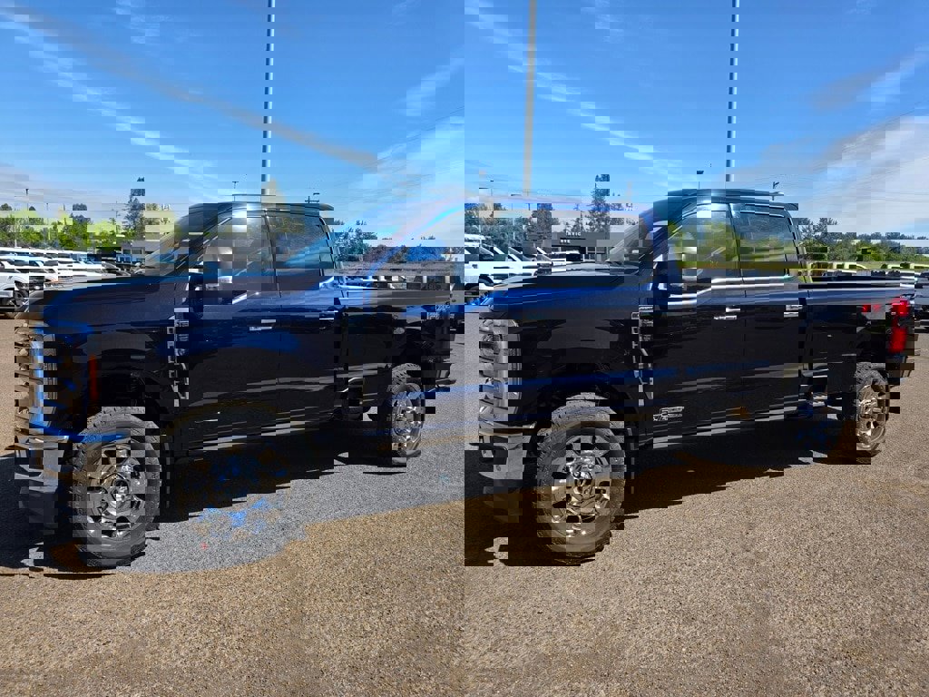 New 2025 Ford F350 Lariat w/ Lariat Ultimate Package image 35