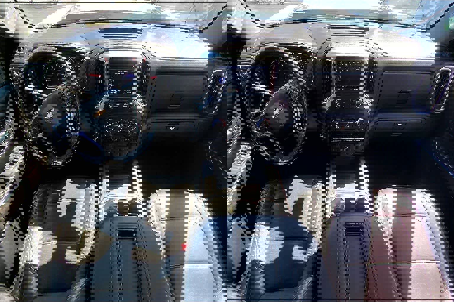 Used 2020 Chevrolet Silverado 2500 LTZ w/ LTZ Plus Package image 11