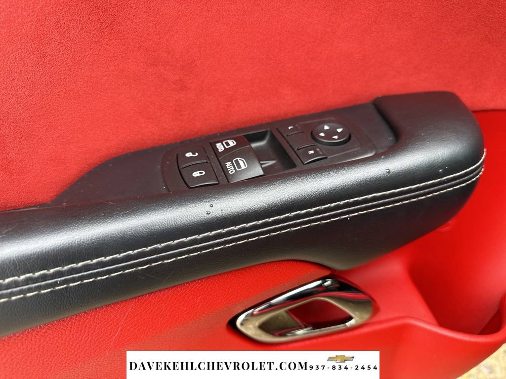 Used 2016 Dodge Challenger SRT Hellcat image 11