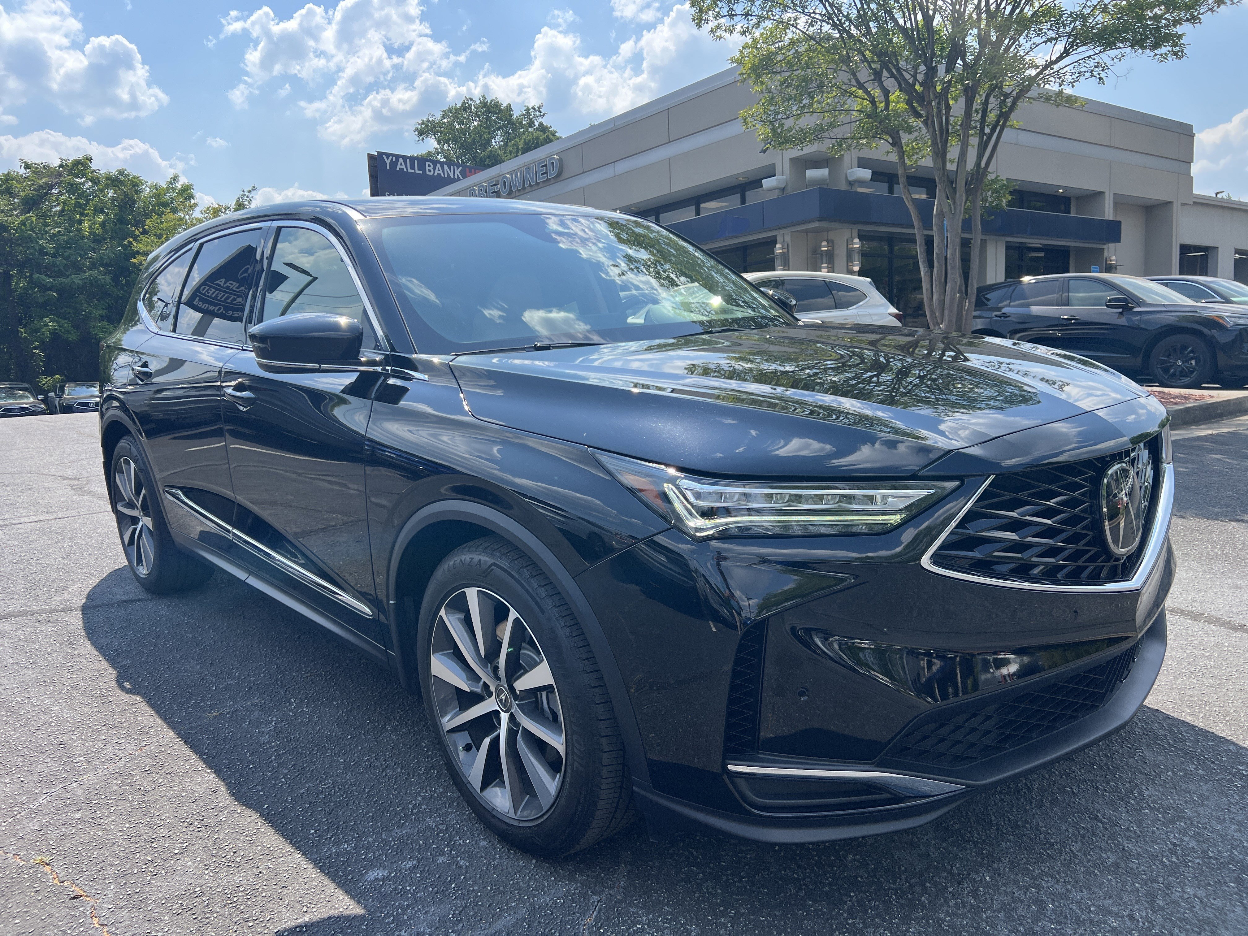 Used 2025 Acura MDX FWD w/ Technology Package image 7