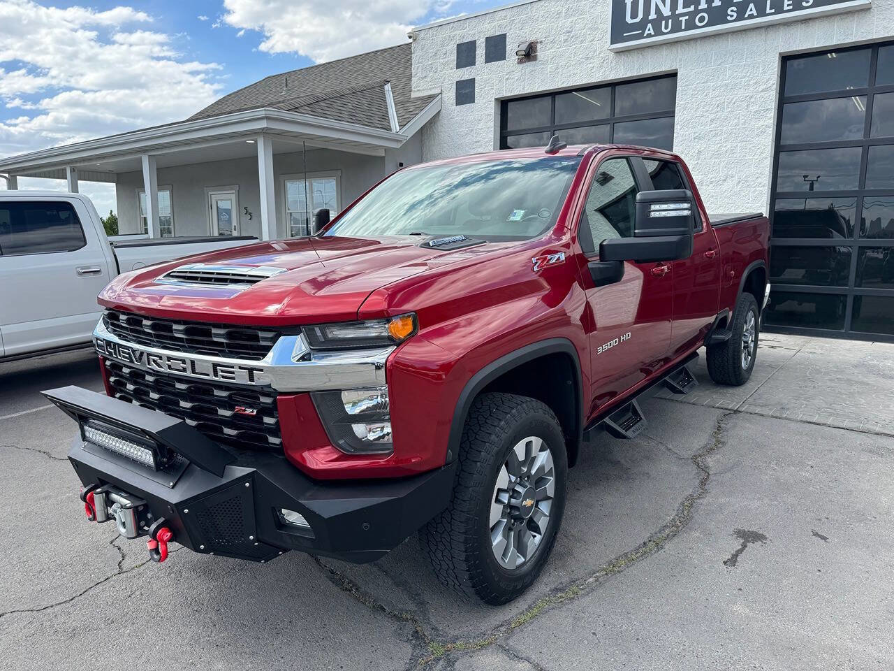 Used 2022 Chevrolet Silverado 3500 LT w/ All Star Edition AWD/4WD image 5