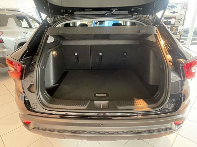 New 2026 Chevrolet Trax LT w/ Driver Confidence Package FWD image 6