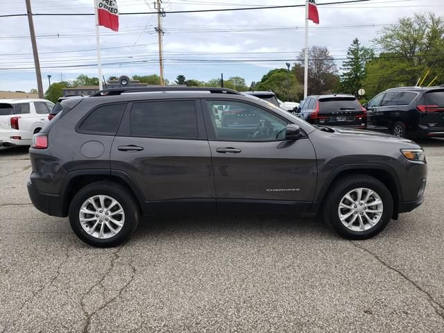 Used 2022 Jeep Cherokee Latitude Lux AWD/4WD image 2