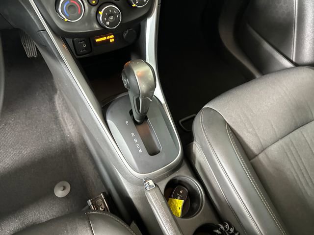 Used 2022 Chevrolet Trax LT w/ LT Convenience Package image 20