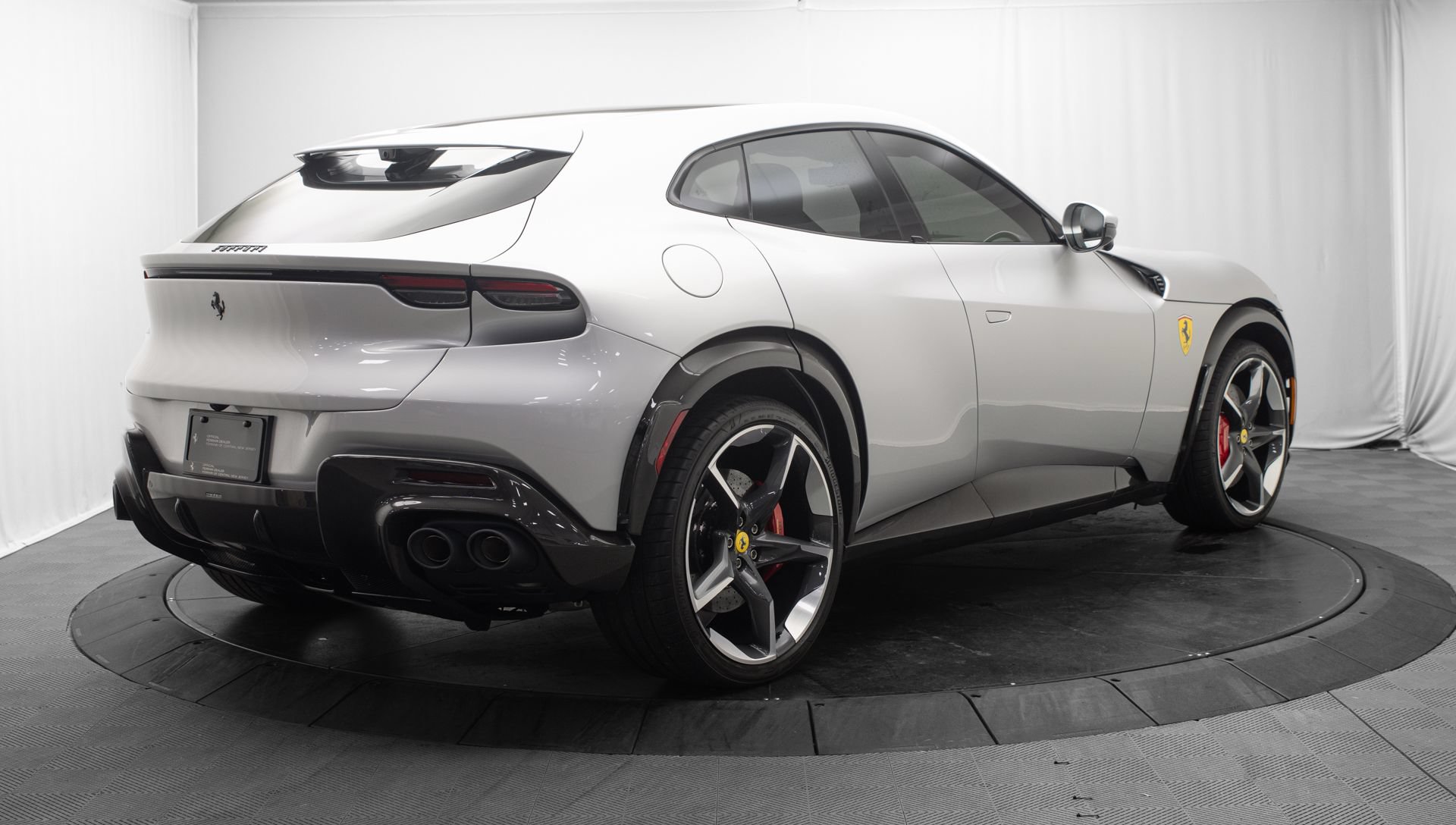 Used 2025 Ferrari Purosangue AWD/4WD image 3