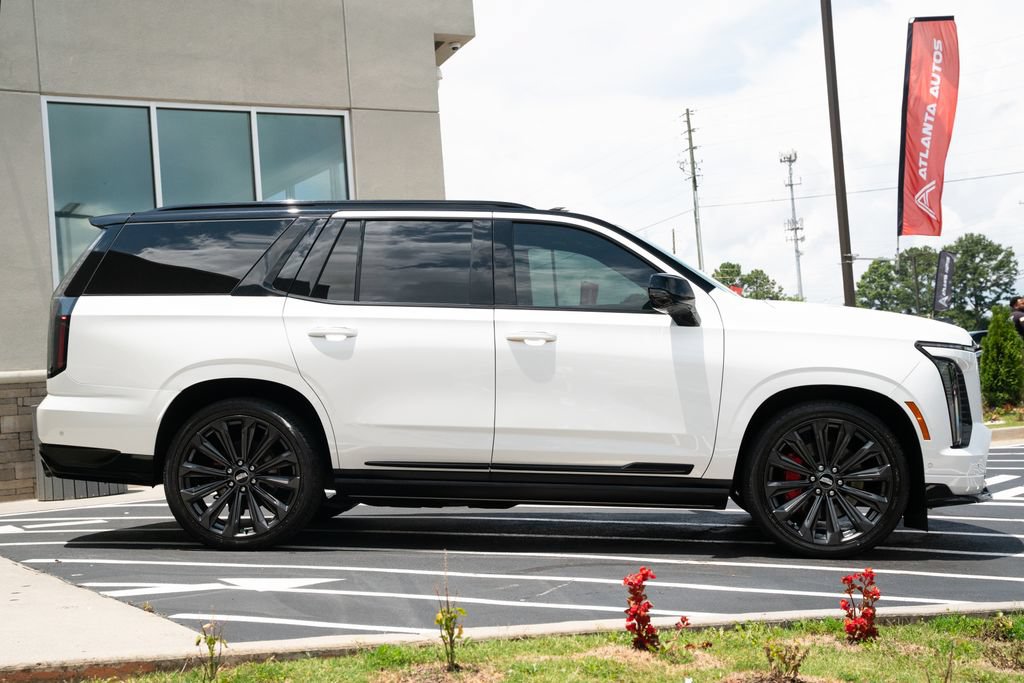 Used 2025 Cadillac Escalade V AWD/4WD image 10