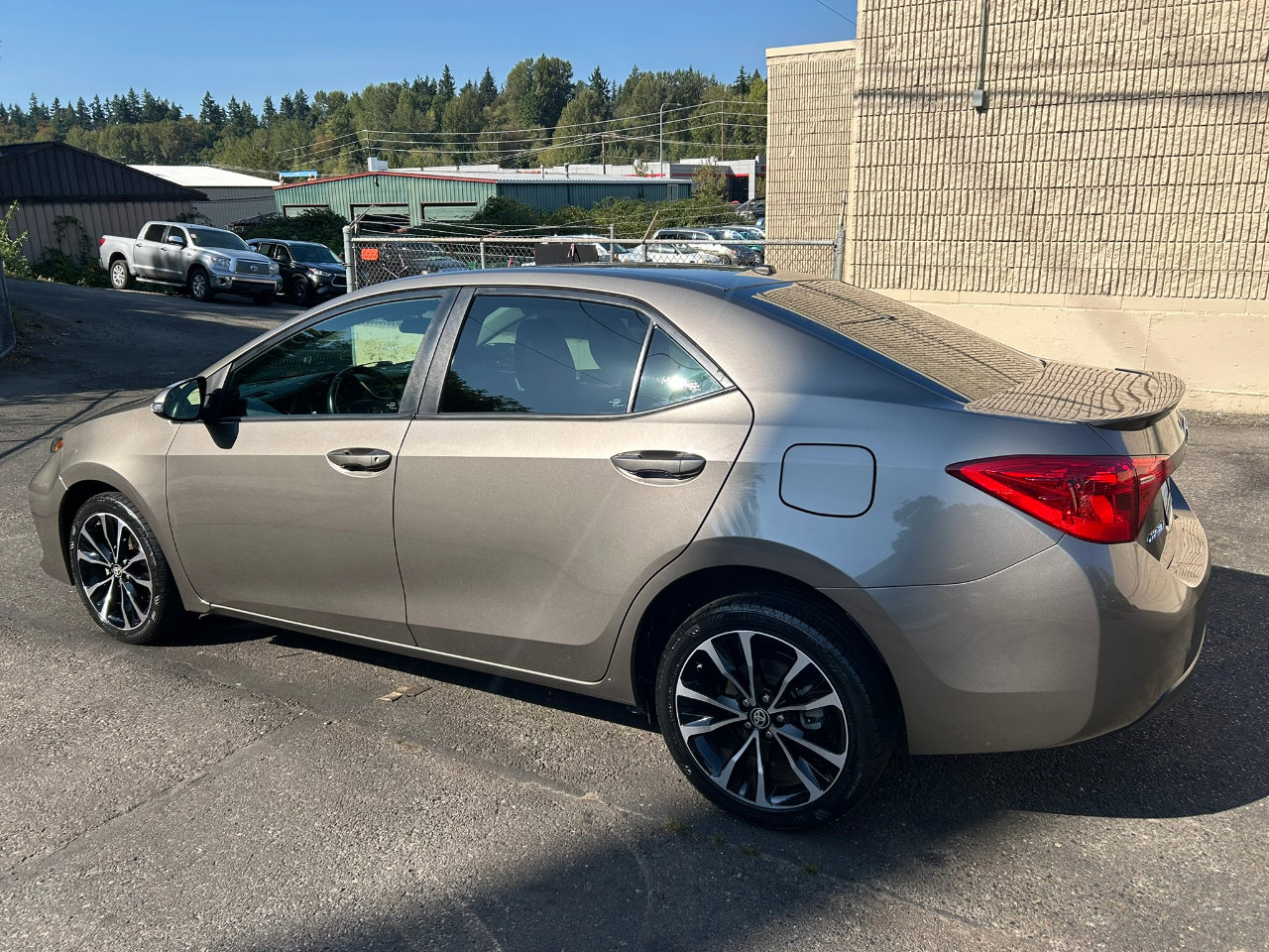 Used 2019 Toyota Corolla XSE image 7