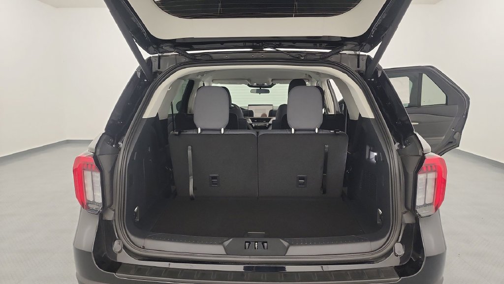 New 2026 Ford Explorer Active AWD/4WD image 28