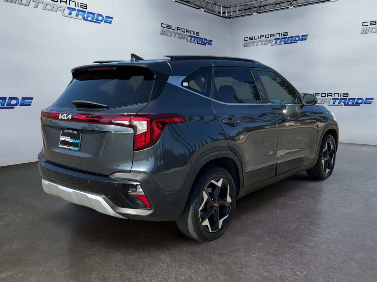 Used 2026 Kia Seltos EX FWD image 5