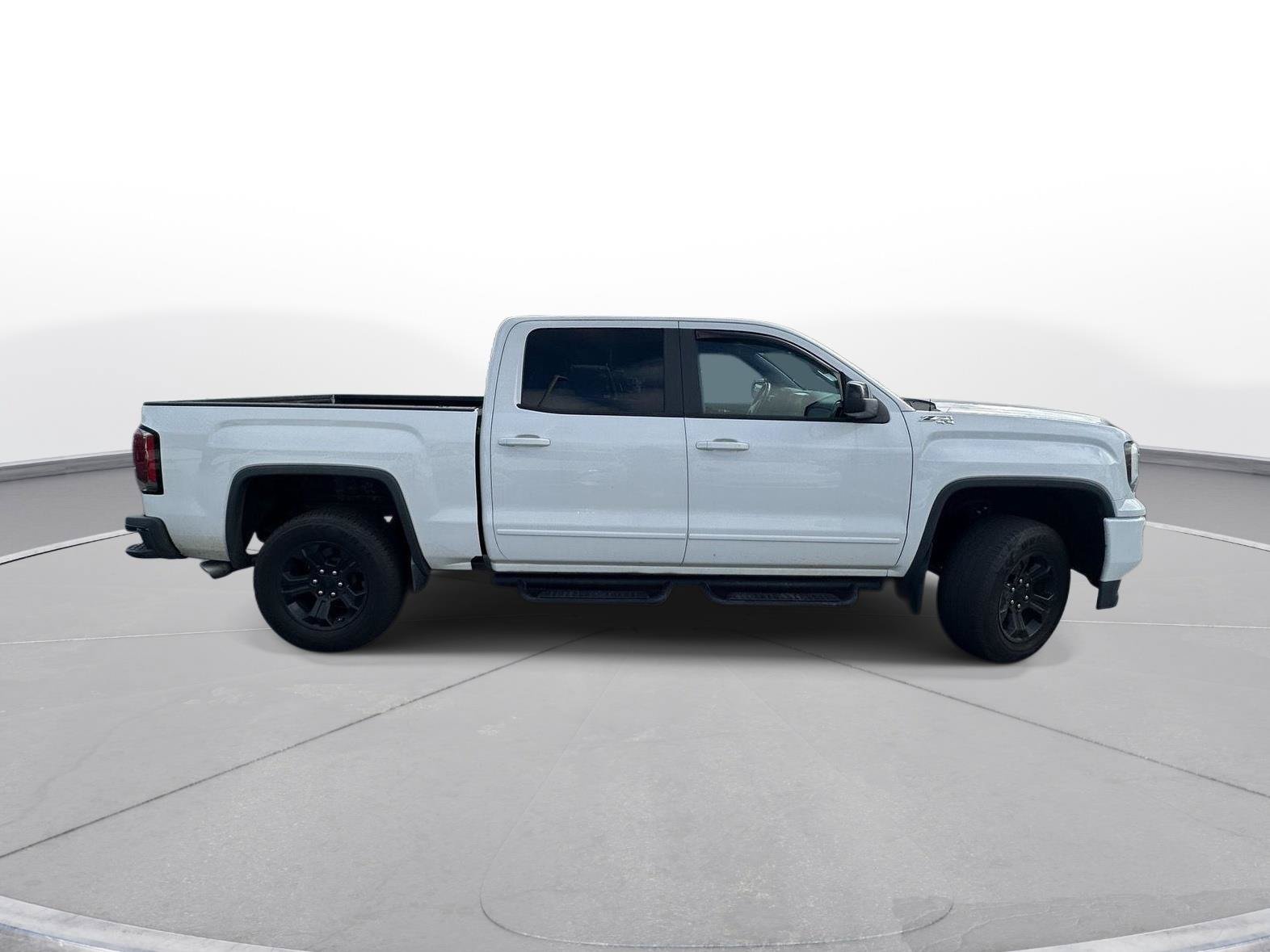 Used 2017 GMC Sierra 1500 SLT w/ All Terrain X Package AWD/4WD image 5