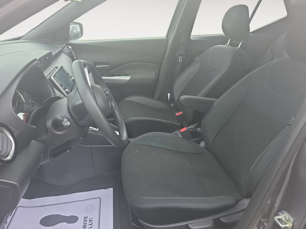 Used 2020 Nissan Kicks SV FWD image 9