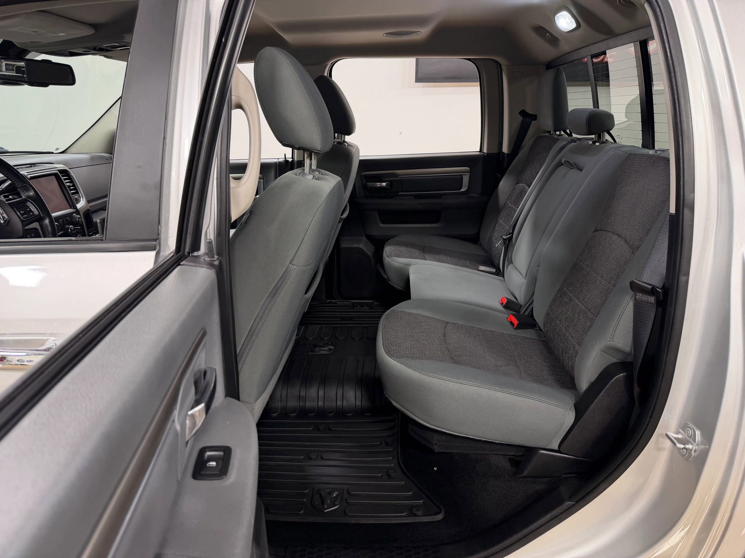 Used 2016 RAM 2500 Big Horn AWD/4WD image 16