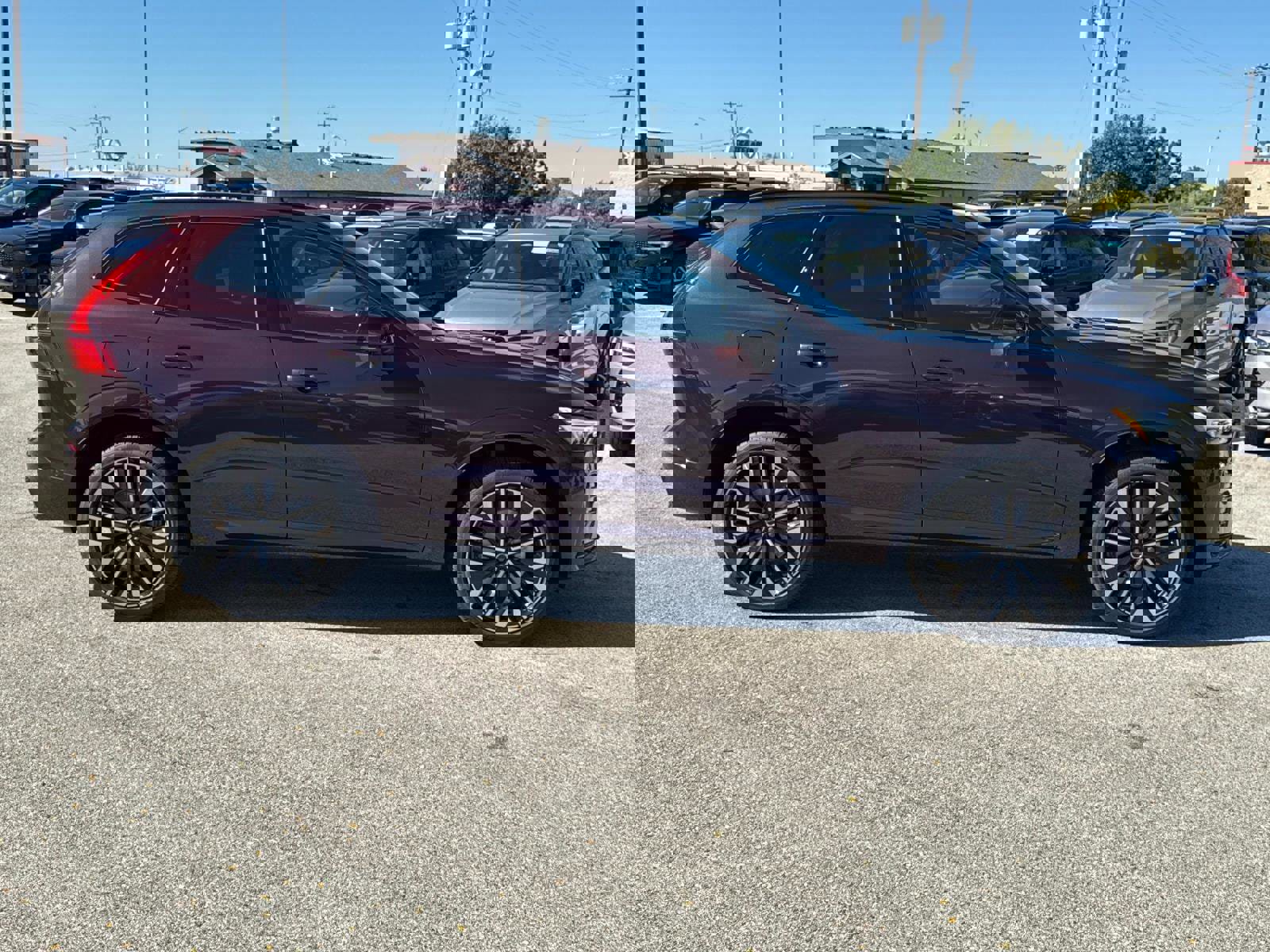 New 2026 Volvo XC60 B5 Ultra w/ Climate Package image 4