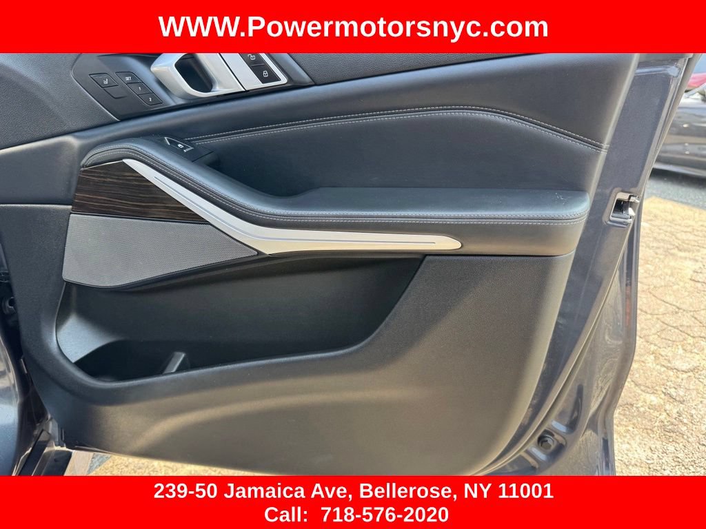 Used 2021 BMW X5 M50i w/ Executive Package AWD/4WD image 29