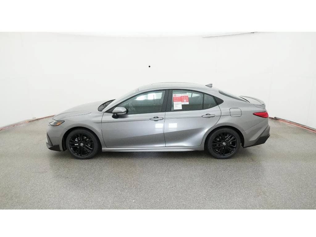 New 2026 Toyota Camry SE FWD image 4