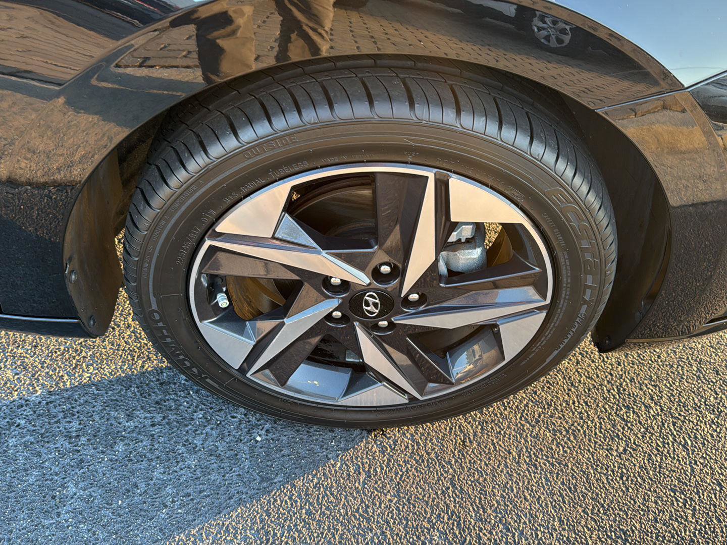 Used 2023 Hyundai Elantra SEL w/ Convenience Package image 32