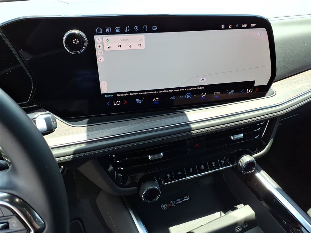 Certified 2025 Chevrolet Suburban Z71 AWD/4WD image 28