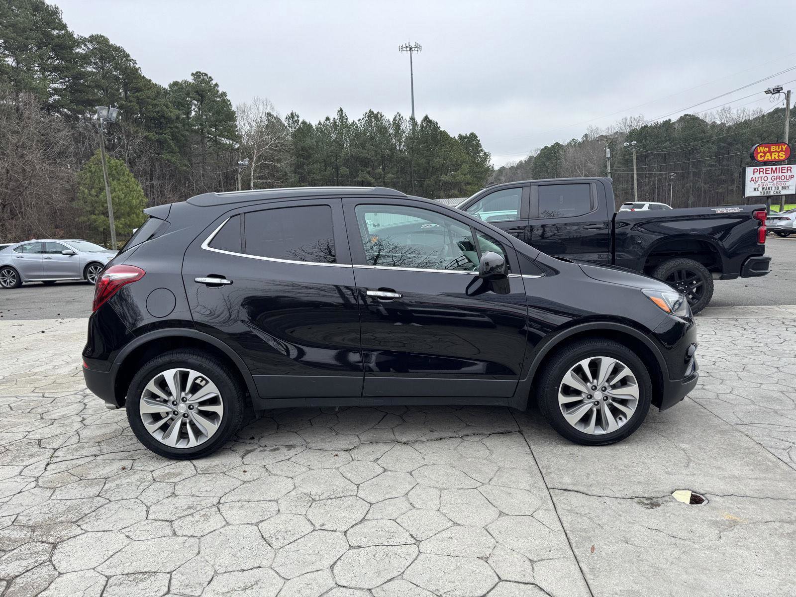 Used 2020 Buick Encore Preferred w/ Safety Package image 17