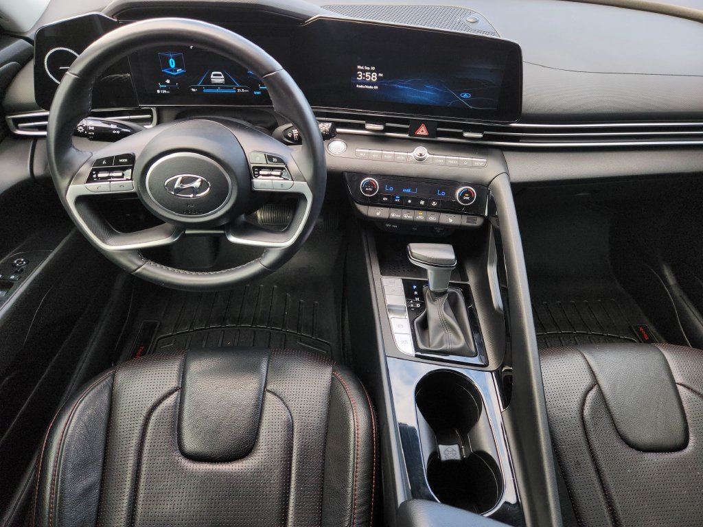 Used 2023 Hyundai Elantra SEL w/ Convenience Package FWD image 25