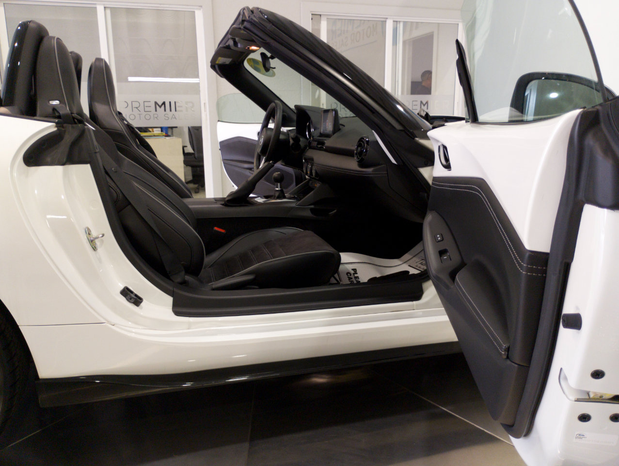 Used 2022 MAZDA MX-5 Miata Club w/ Brembo/BBS Recaro Package image 94