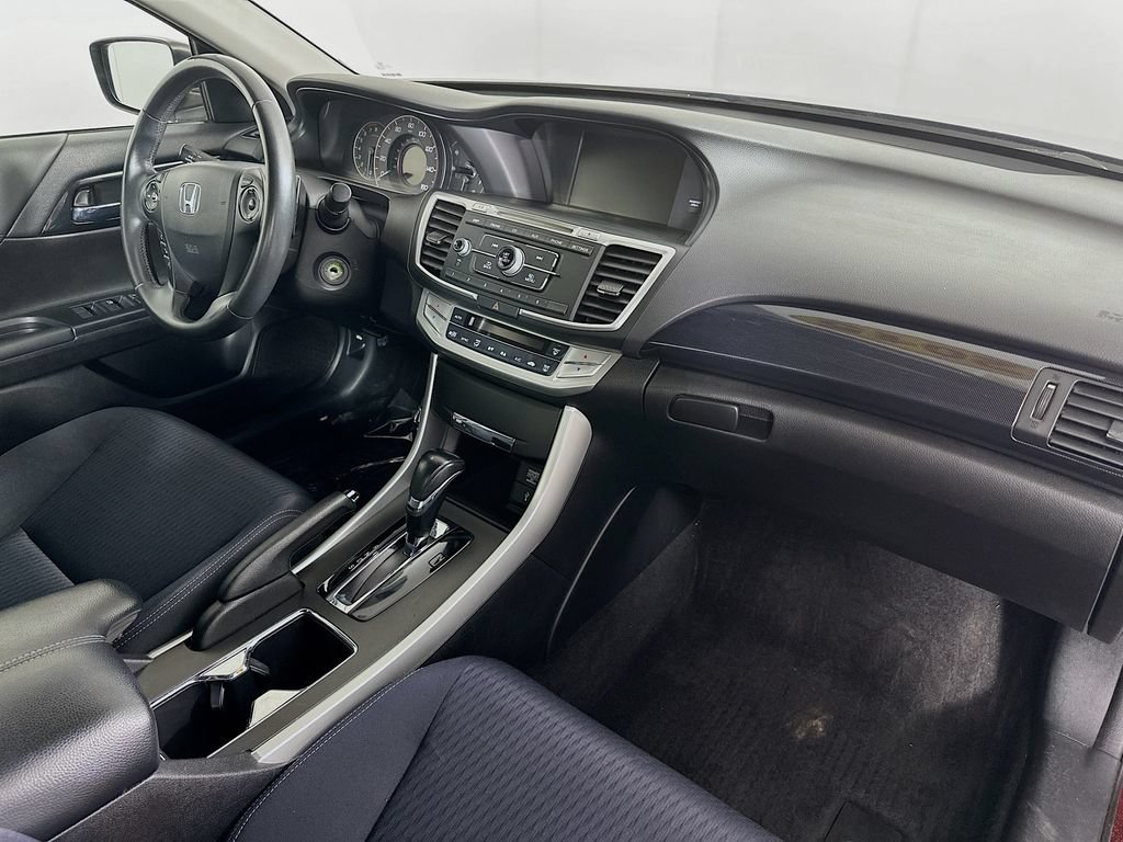 Used 2015 Honda Accord Sport image 32