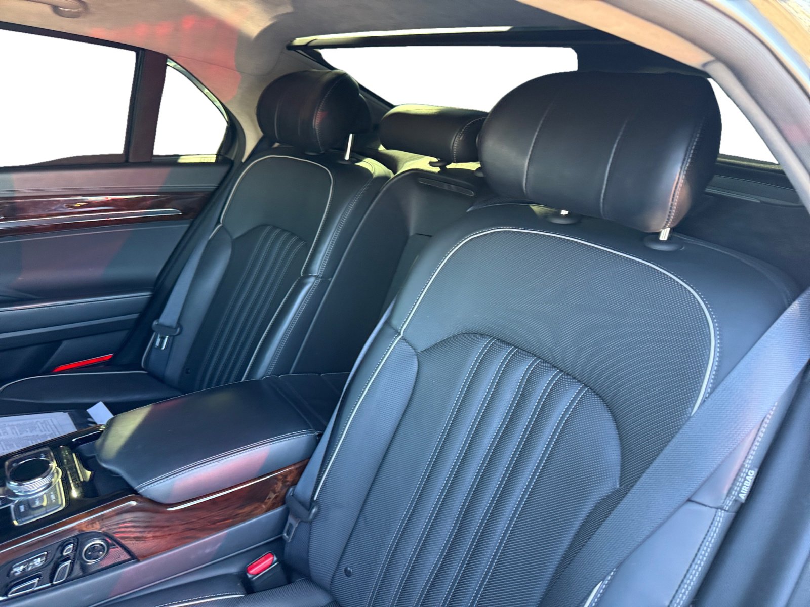 Used 2019 Genesis G90 5.0 Ultimate image 16