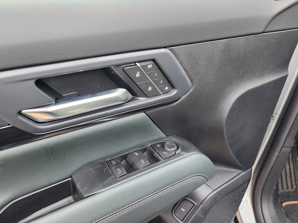 New 2026 GMC Terrain AT4 w/ Convenience Package III image 14