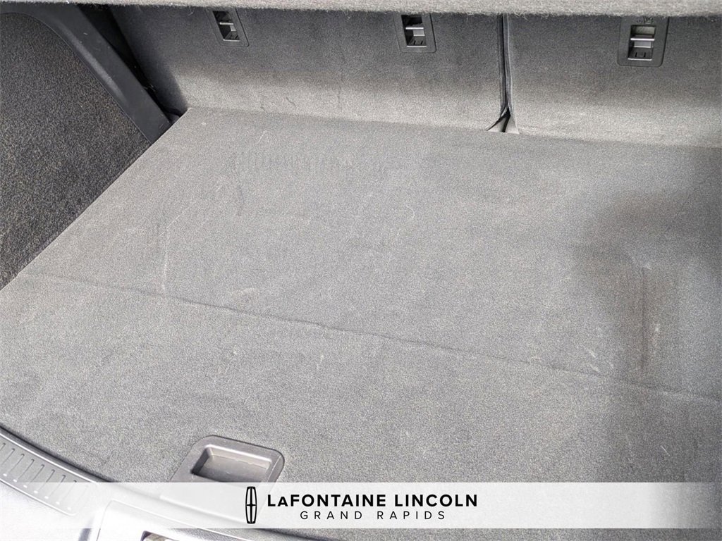 Used 2023 Lincoln Corsair Reserve w/ Equipment Group 202A image 27