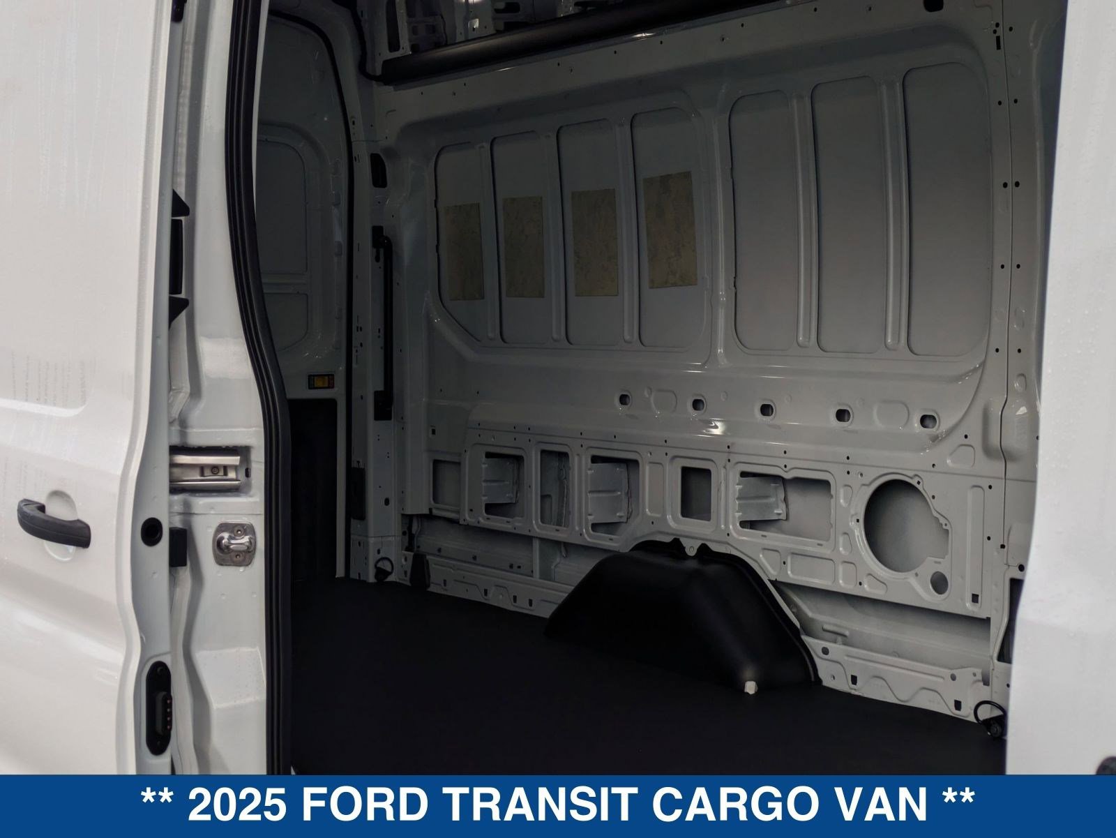 New 2025 Ford Transit 350 148 High Roof Extended image 19