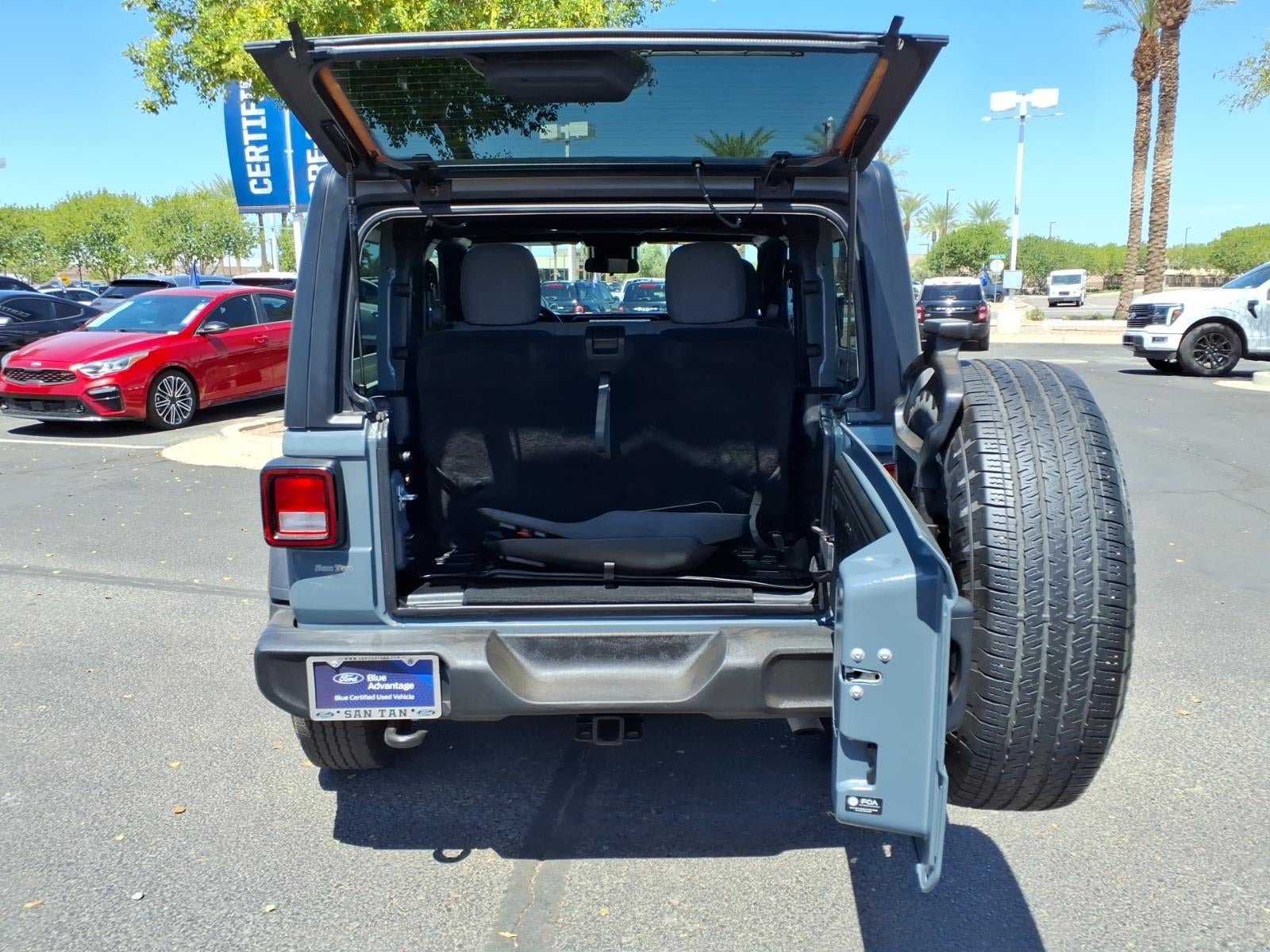 Used 2024 Jeep Wrangler Sport AWD/4WD image 14