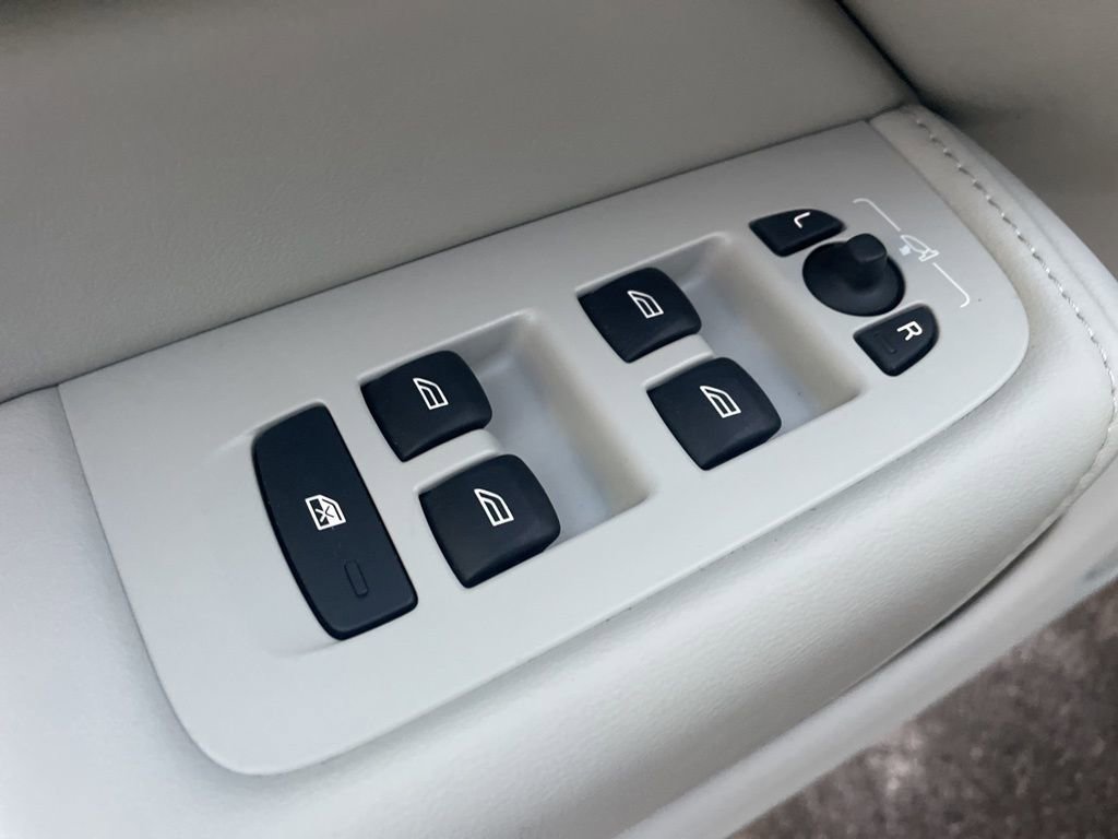 Certified 2023 Volvo XC60 B5 Core w/ Climate Package image 20